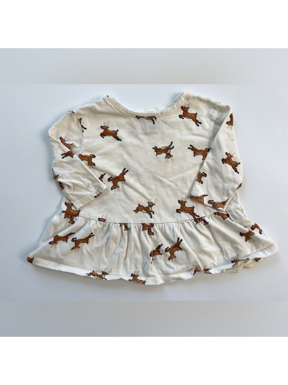 🩵 4/$20 Old Navy Cream Long Sleeve with‎ Reindeer Print